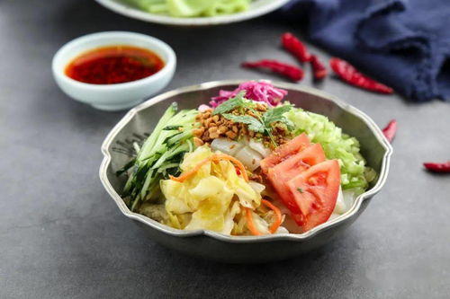 加勺大料水,拌涼皮滋味濃厚又爽口 涼皮 肉夾饃,月銷6000單