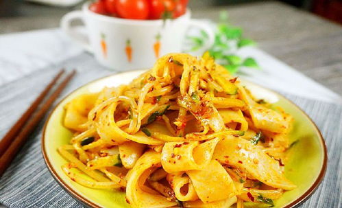 零基礎自制涼皮 2元成本做出7張，輕松在家“創業”